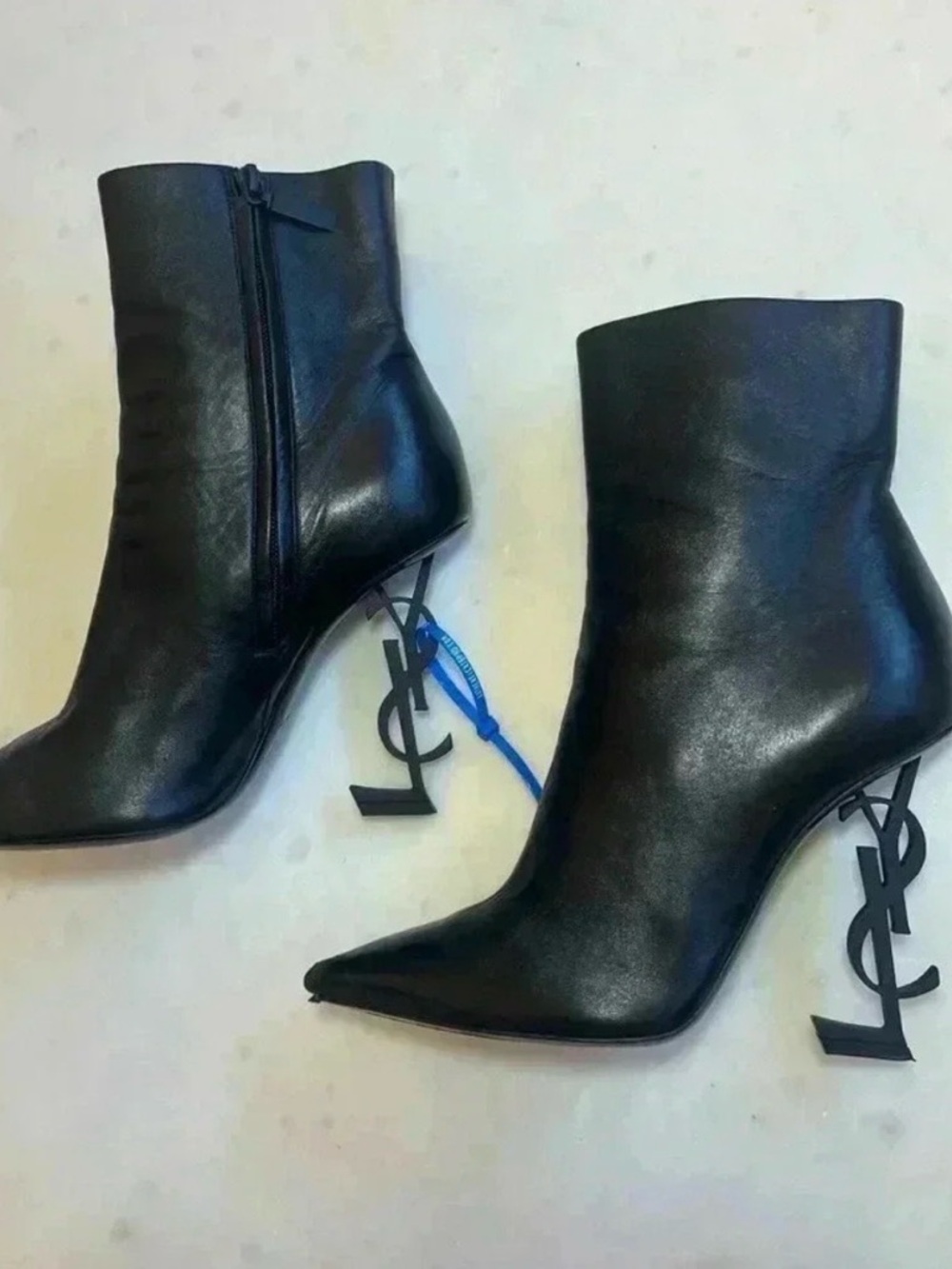 Yves Saint Laurent YSL OPYUM Booties Leather Black 39 9 Point Toe Ankle Boots